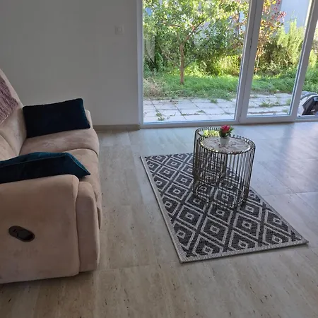 Дом отдыха Iness Сайон