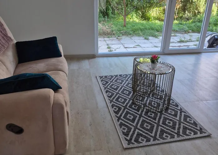 Дом отдыха Iness Сайон